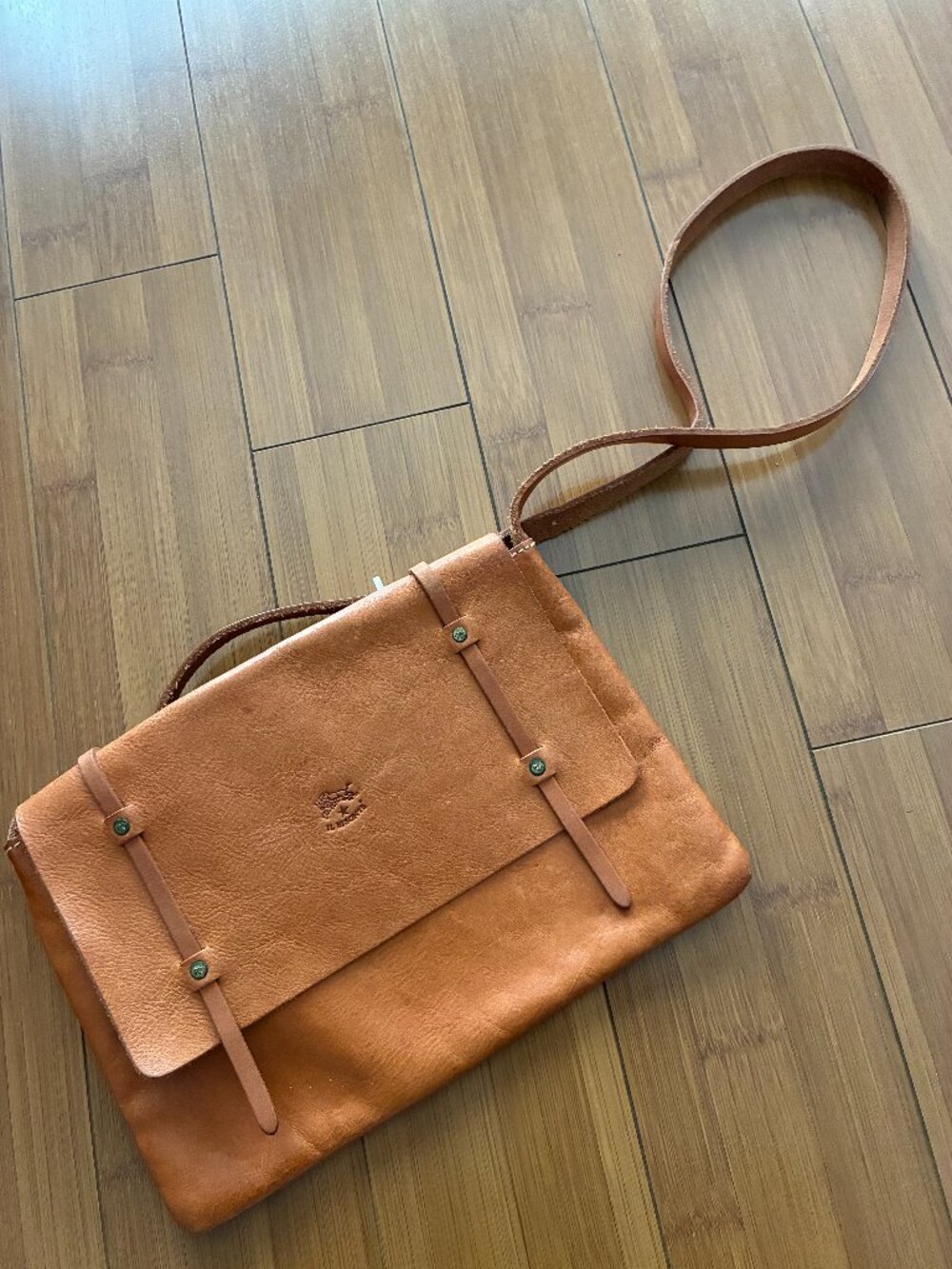 Vintage Il Bisonte leather shoulder flap bag brown